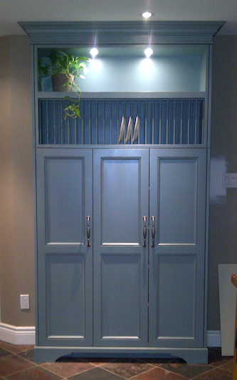 Custom Pantry & Hutch